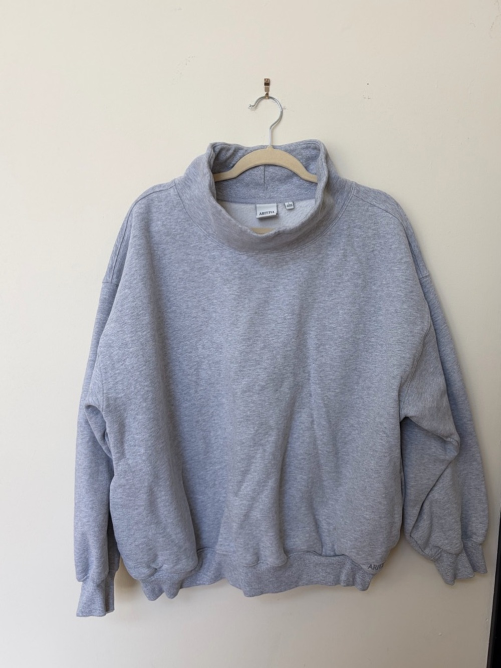 Aritzia Cozy Sweatfleece Mega Funnel Neck - L
